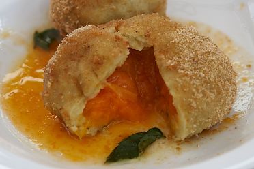 Festa del marmo e delle albicocche di Lasa