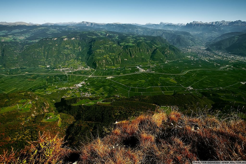 Penegal Macaion - vista su Bolzano - 03 Vista su Bolzano dal Monte Macaion