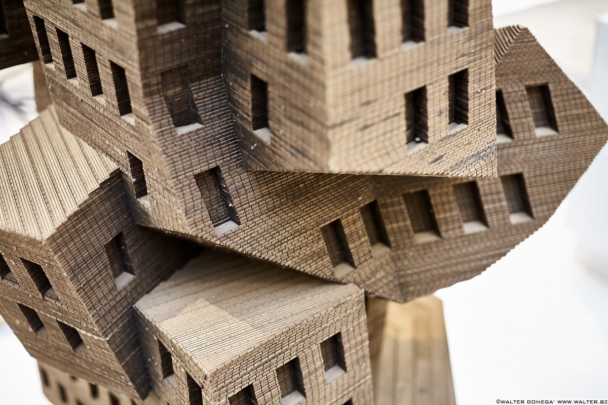 Foto racconto della Biennale di Architettura 2016: Reporting from the front