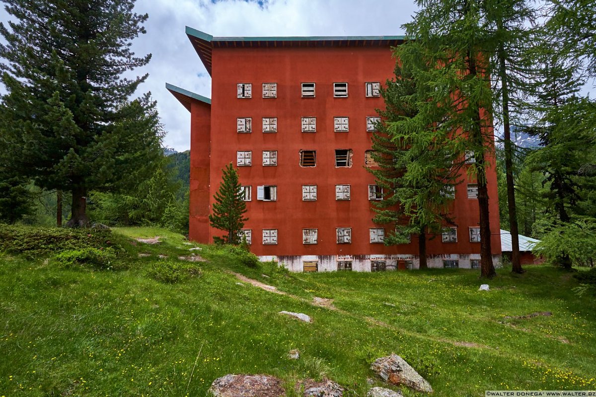 07 Hotel Paradiso di Giò Ponti in Val Martello