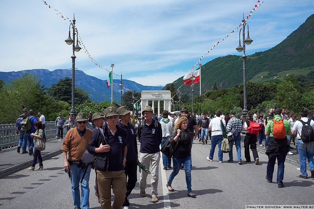 DSCF6200 Adunata degli Alpini a Bolzano 2012