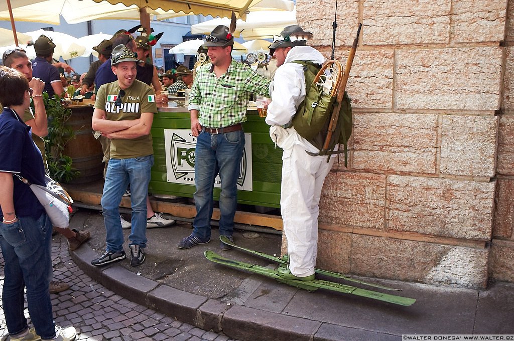 DSCF6238 Adunata degli Alpini a Bolzano 2012