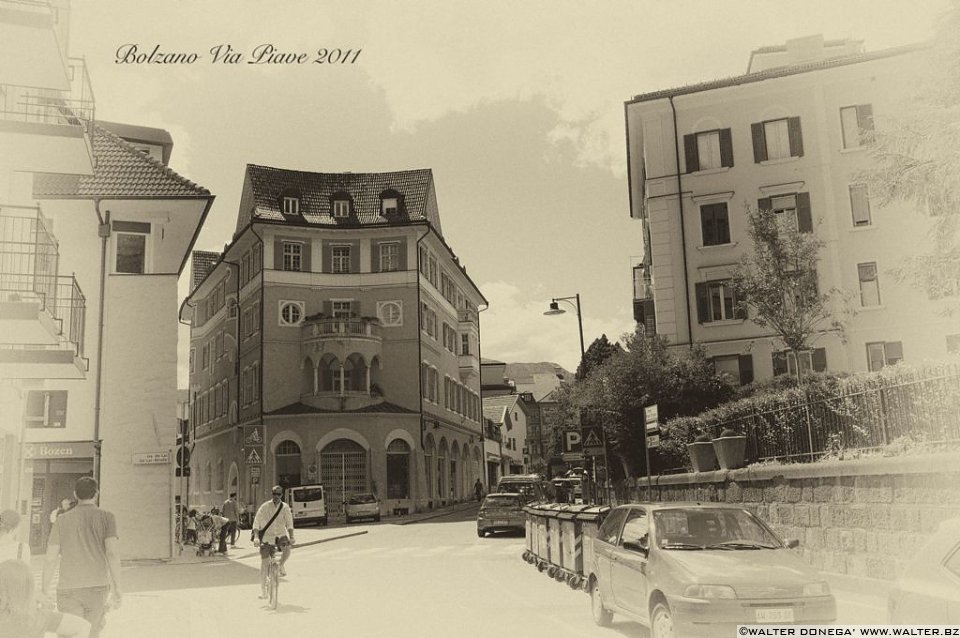 via piave Bolzano in cartolina