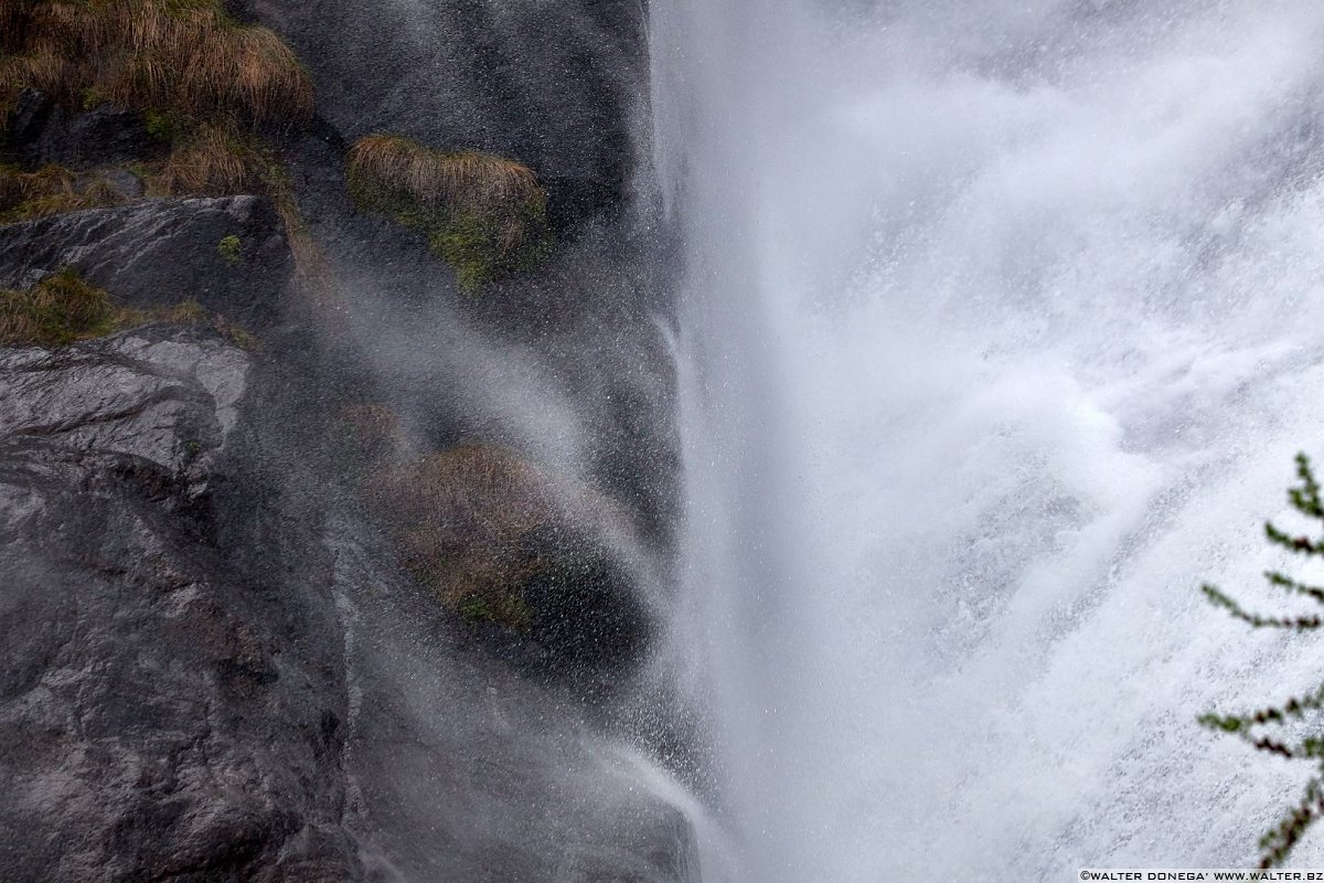 Le cascate riprese con il tele 400 mm Escursione alle cascate di Barbiano