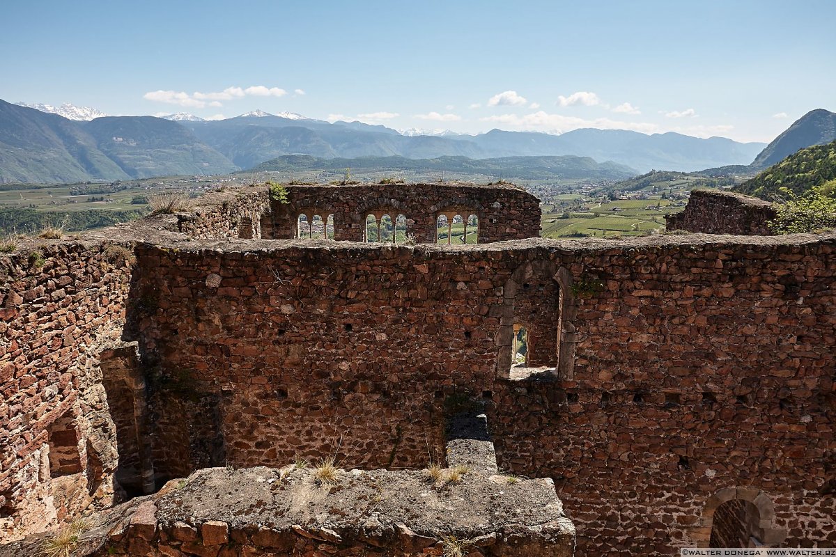 Castel Boymont La via dei castelli di Appiano - Castel Boymont e Castel Hocheppan