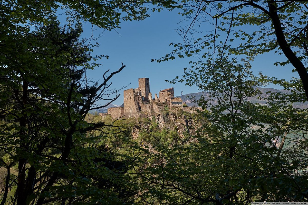 Castel Hocheppan La via dei castelli di Appiano - Castel Boymont e Castel Hocheppan