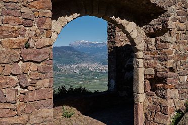 La via dei castelli di Appiano - Castel Boymont e Castel Hocheppan