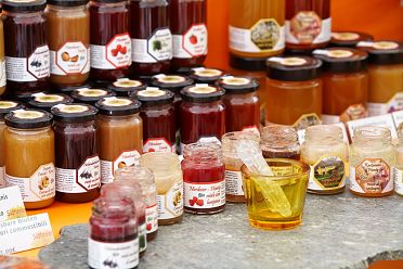 Festa del marmo e delle albicocche di Lasa