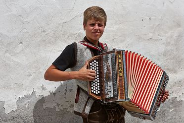 Festa del marmo e delle albicocche di Lasa