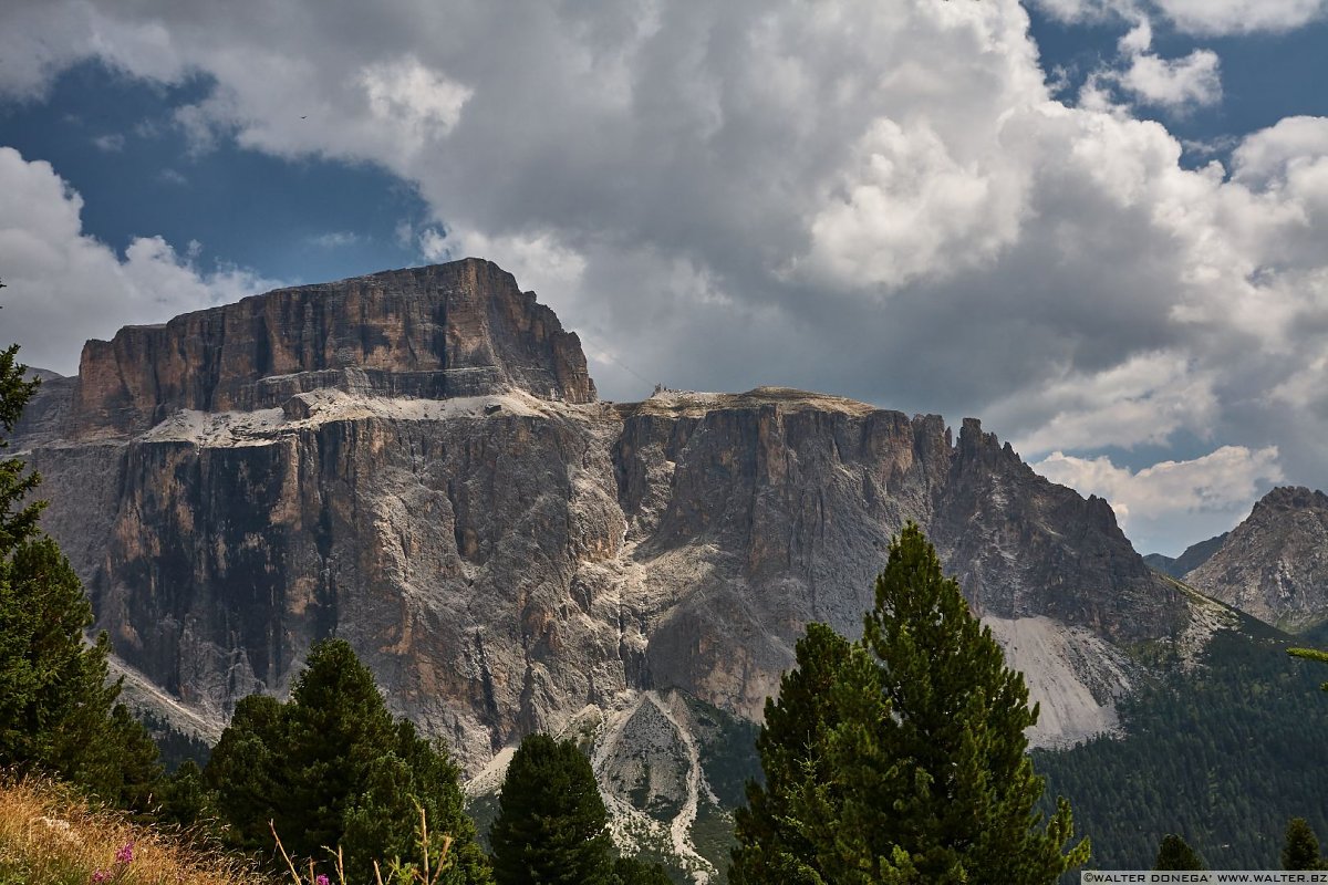  Giro dei passi dolomitici in moto attorno al Gruppo del Sella