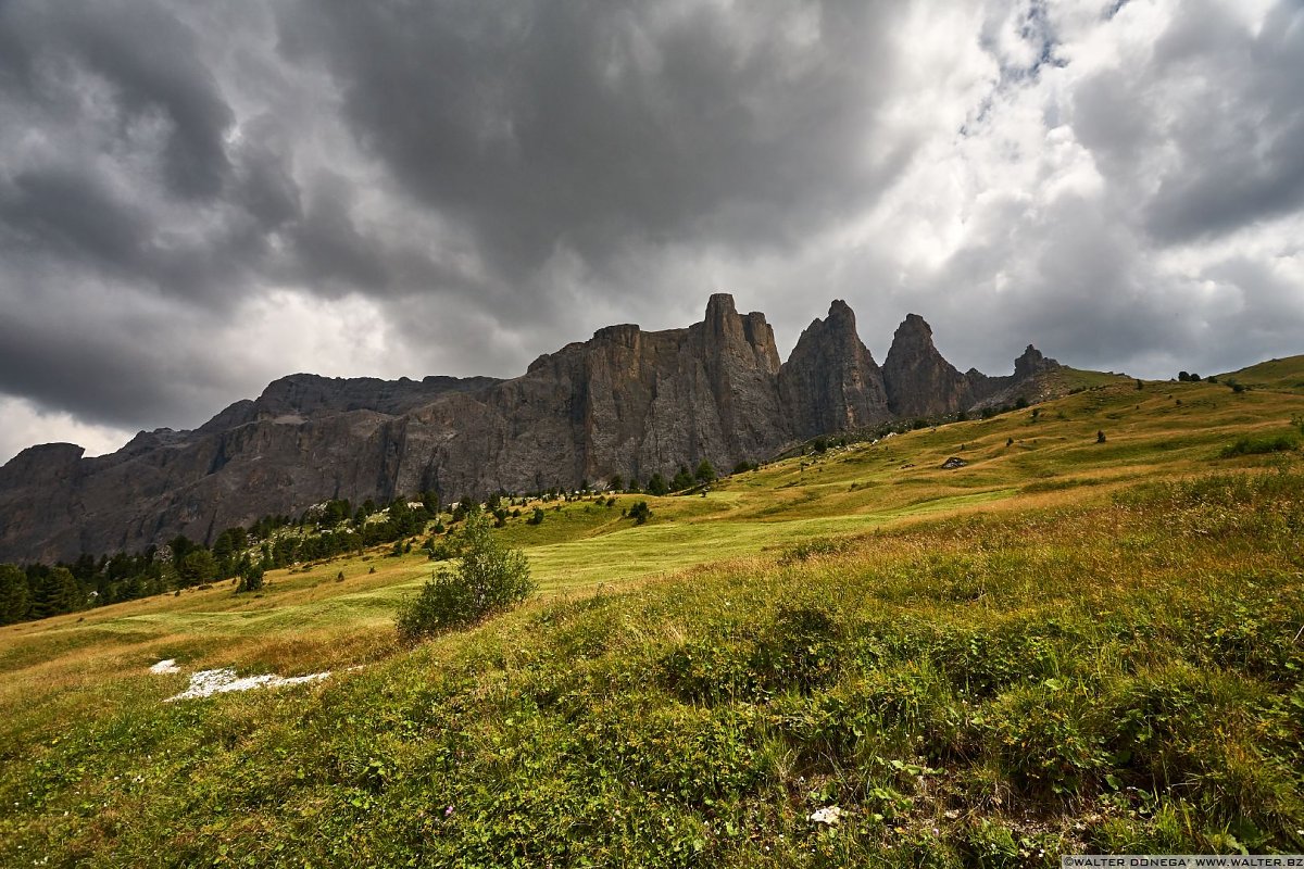  Giro dei passi dolomitici in moto attorno al Gruppo del Sella