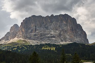 Giro dei passi dolomitici in moto attorno al Gruppo del Sella
