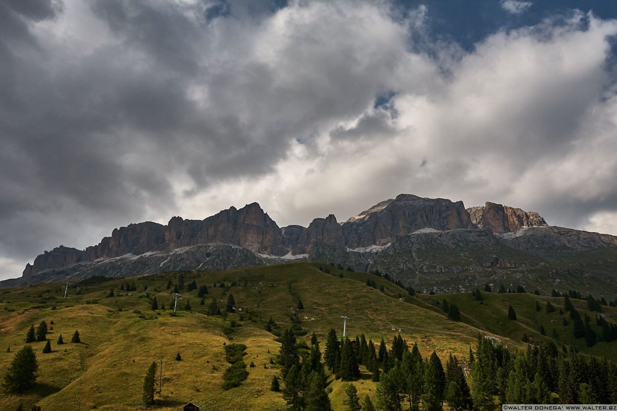  Giro dei passi dolomitici in moto attorno al Gruppo del Sella