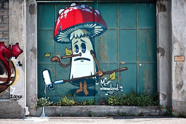Graffiti in via Lancia a Bolzano
