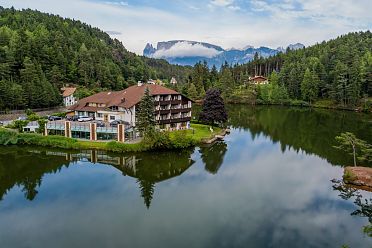 Lago di Costalovara Renon