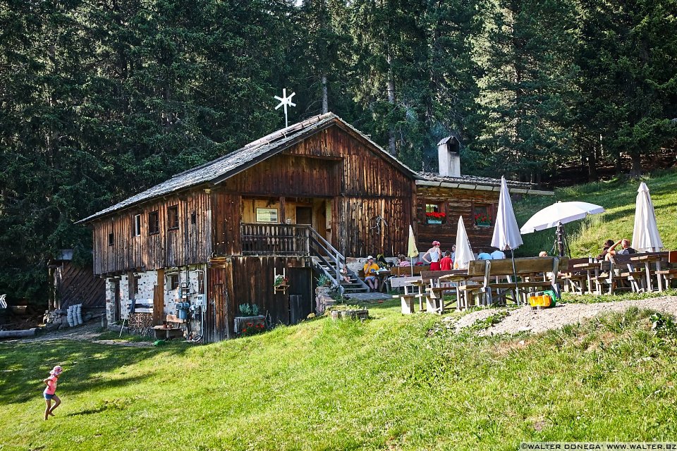 Malga Ramitzler Schwaige Laion Val Gardena