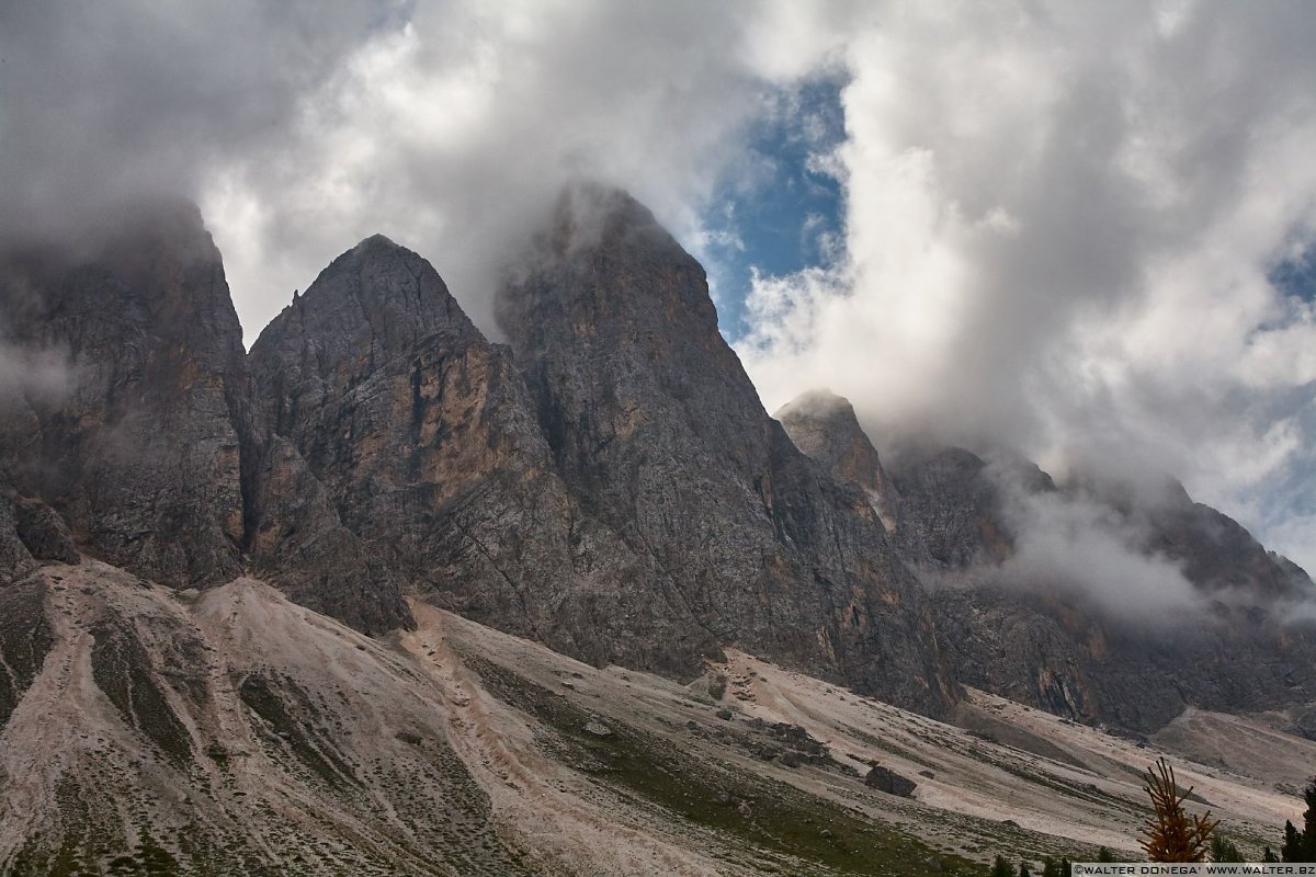 Le Odle Escursione a Malga Casnago sul sentiero delle Odle