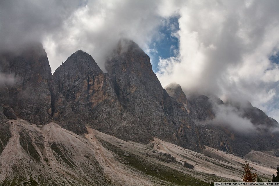 Le Odle Escursione a Malga Casnago sul sentiero delle Odle