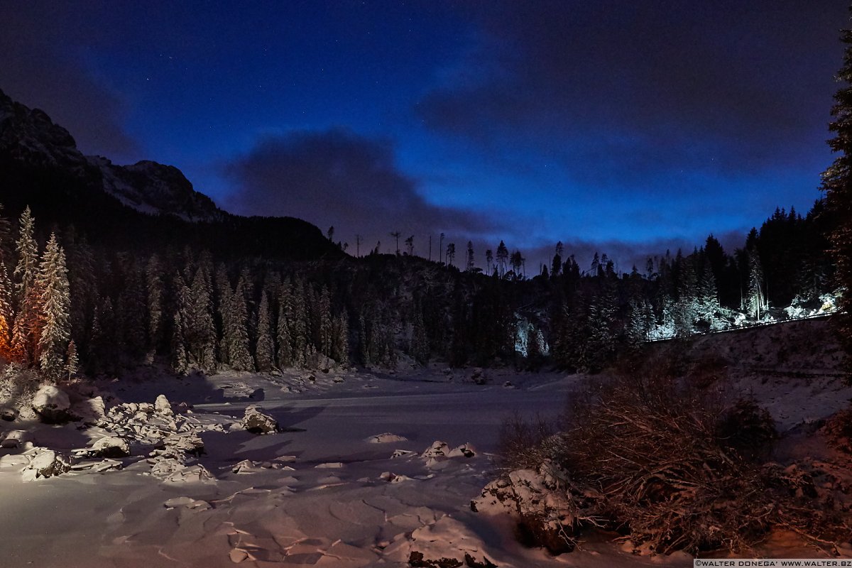 Mercatino di Natale al Lago di Carezza - Magie Natalizie