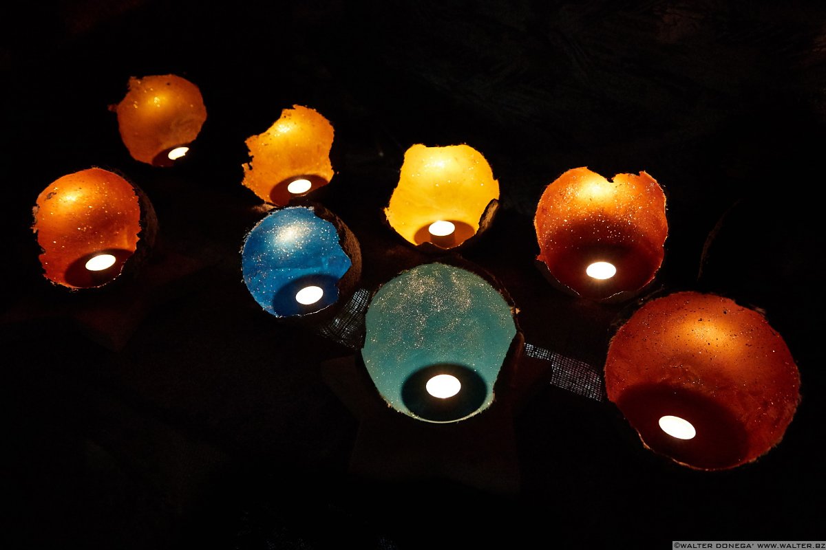 Mercatino di Natale al Lago di Carezza - Magie Natalizie