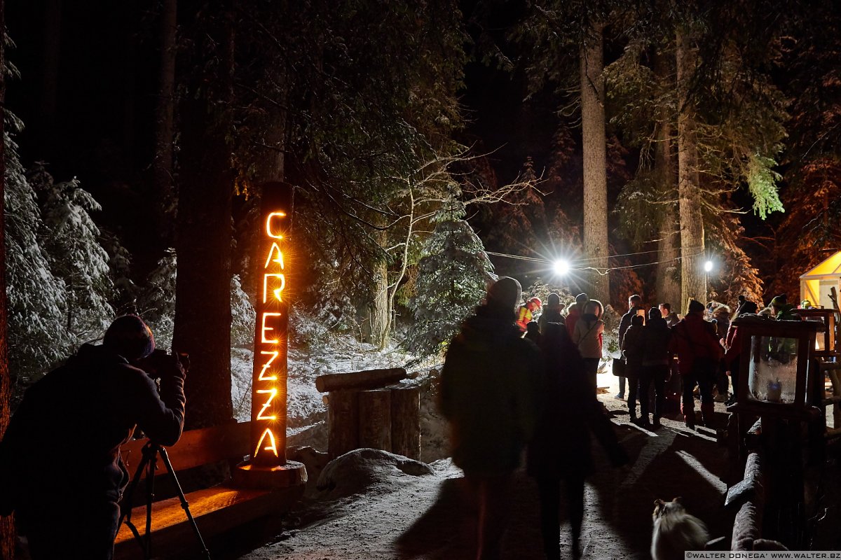 Mercatino di Natale al Lago di Carezza - Magie Natalizie