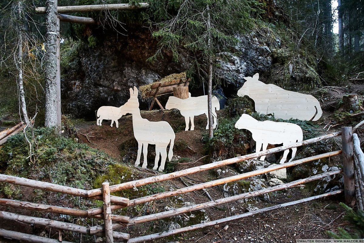  Il mercatino di Natale al lago di Carezza