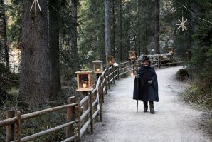 Il mercatino di Natale al lago di Carezza