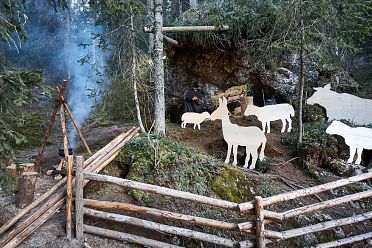 Il mercatino di Natale al lago di Carezza