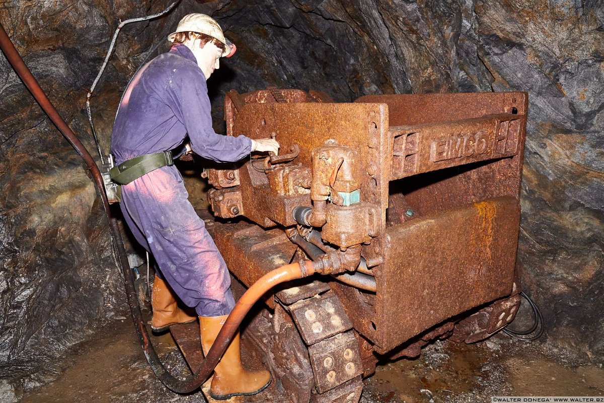 Le macchine ad aria compressa Tour del minatore al mondo delle miniere di Ridanna Monteneve
