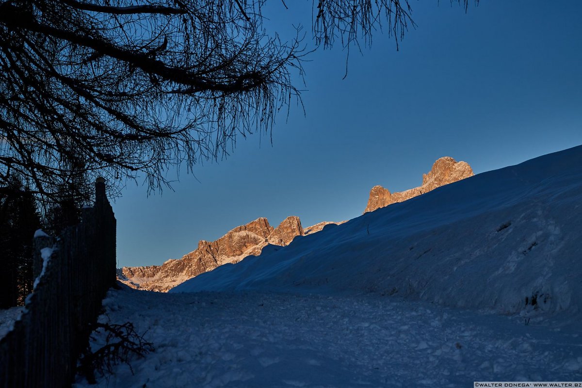  Passeggiata da Obereggen al lago di Carezza con la neve