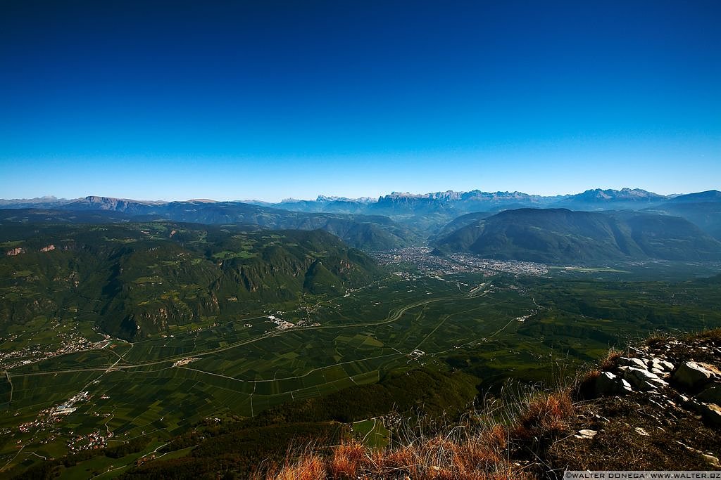 Penegal Macaion - vista su Bolzano - 04 Vista su Bolzano dal Monte Macaion