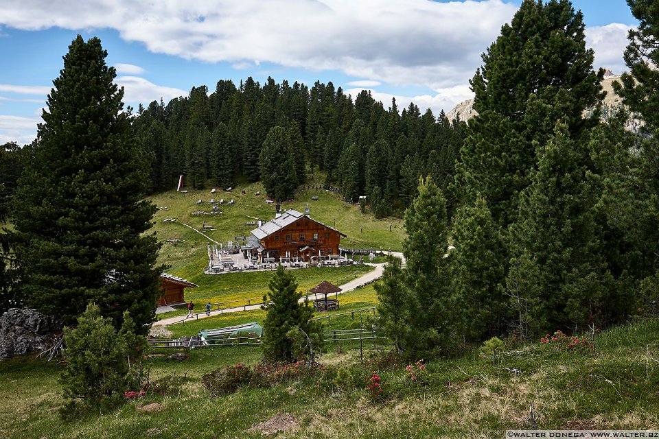 Escursione in Val di Funes Gruppo delle Odle malga Geisler e malga Casnago