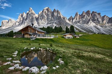 Escursione in Val di Funes Gruppo delle Odle malga Geisler e malga Casnago