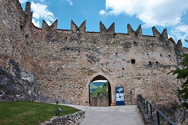 Castel Beseno