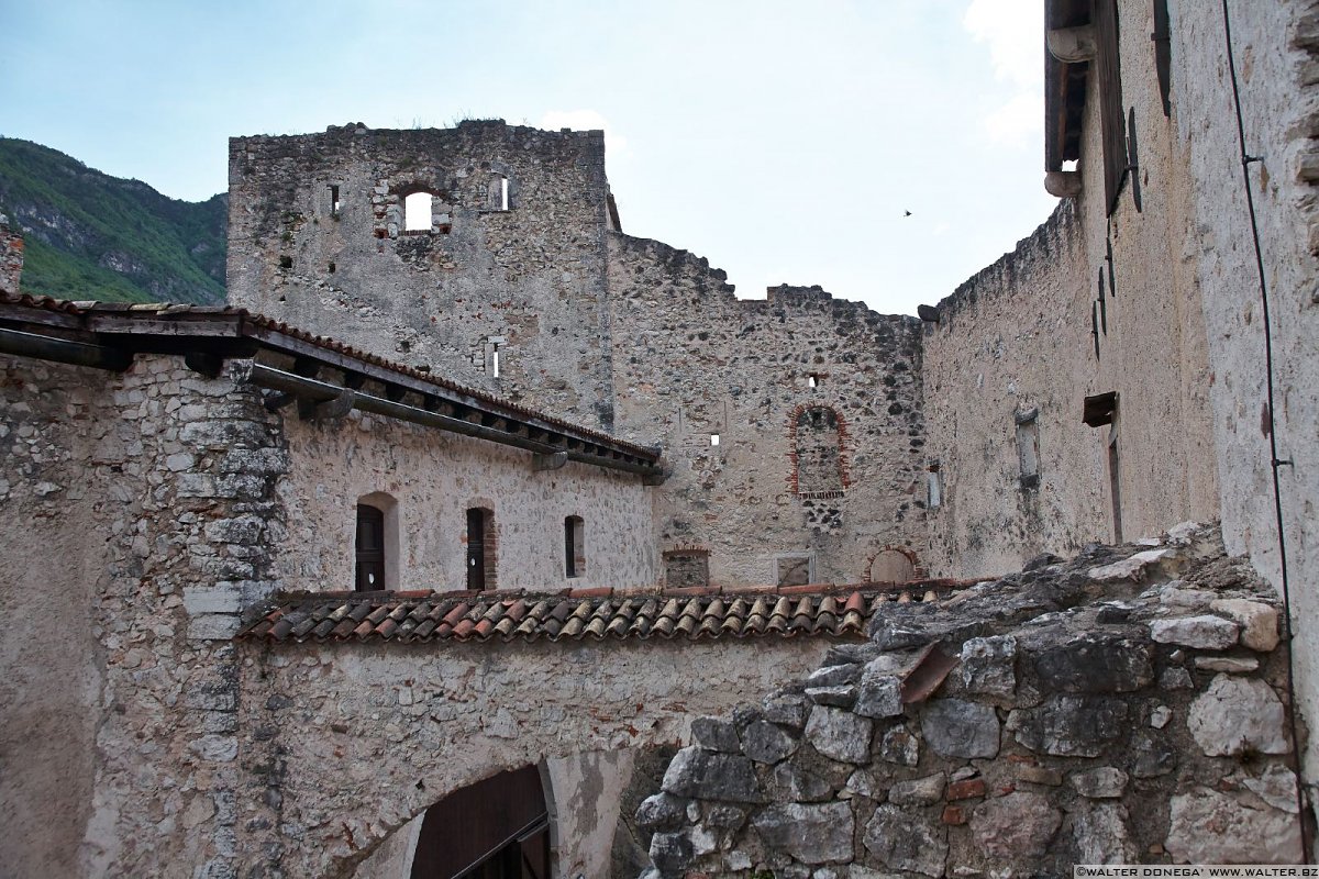 16 Castel Beseno