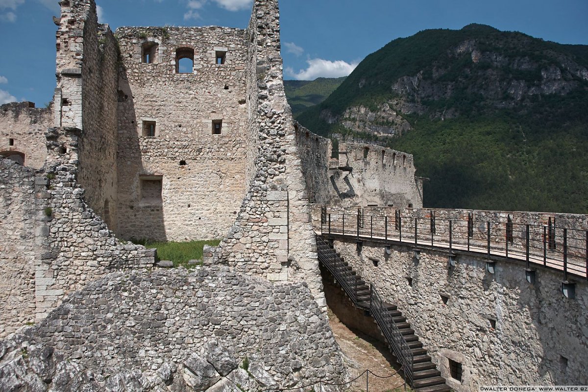 25 Castel Beseno