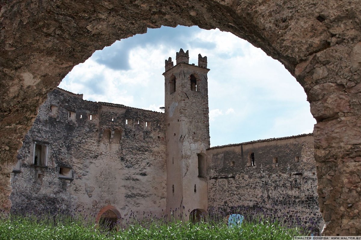 38 Castel Beseno