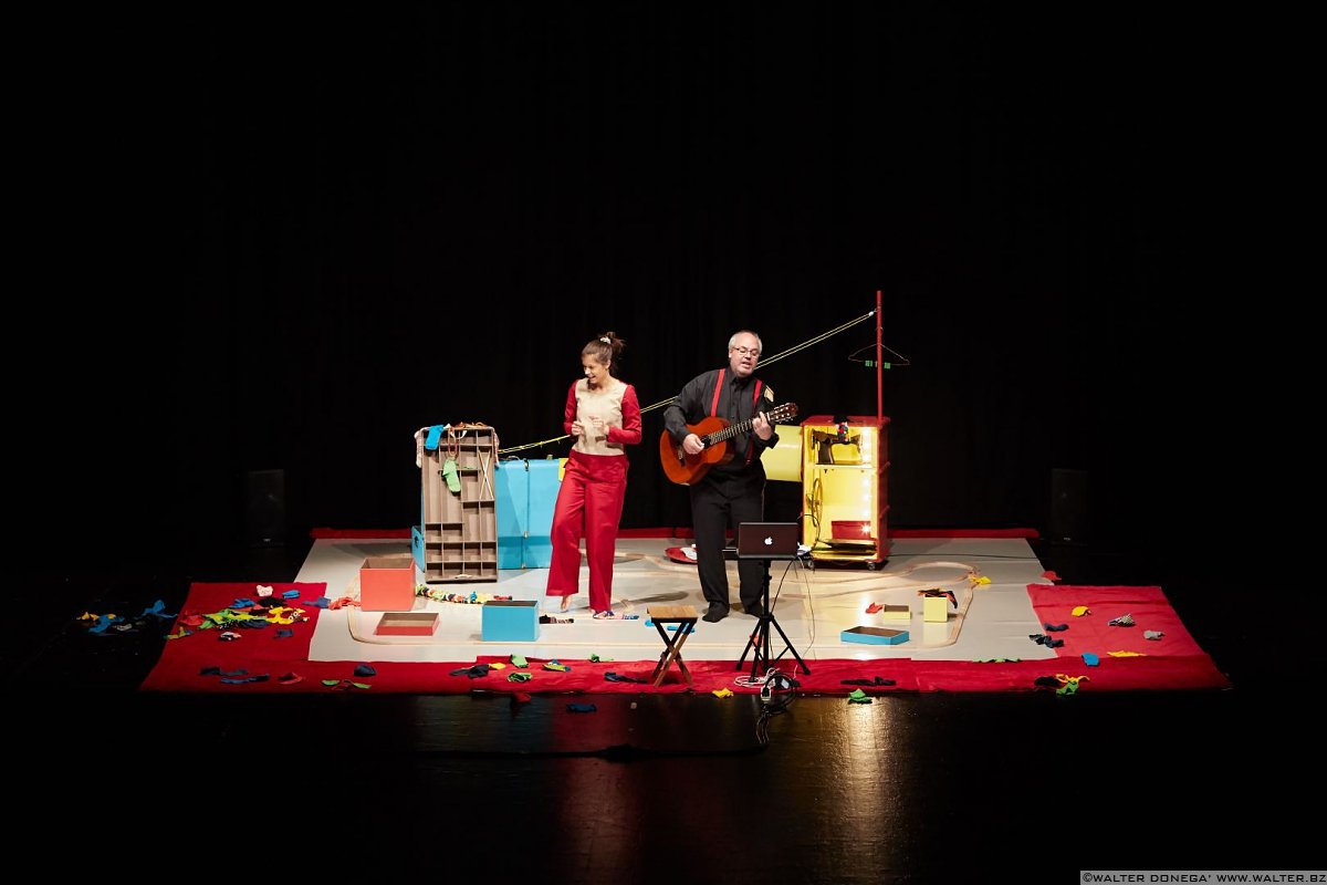  Spettacolo teatrale "La Guerra dei Calzini"