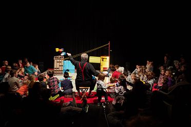 Spettacolo teatrale "La Guerra dei Calzini"