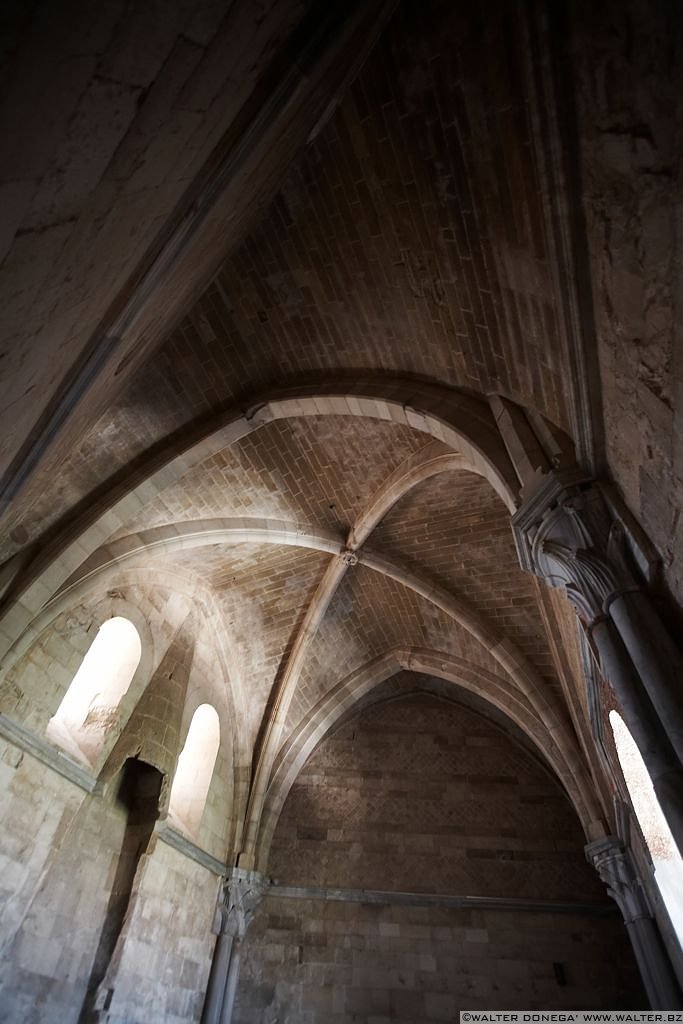 Castel del Monte Puglia - 18 Castel del Monte Puglia