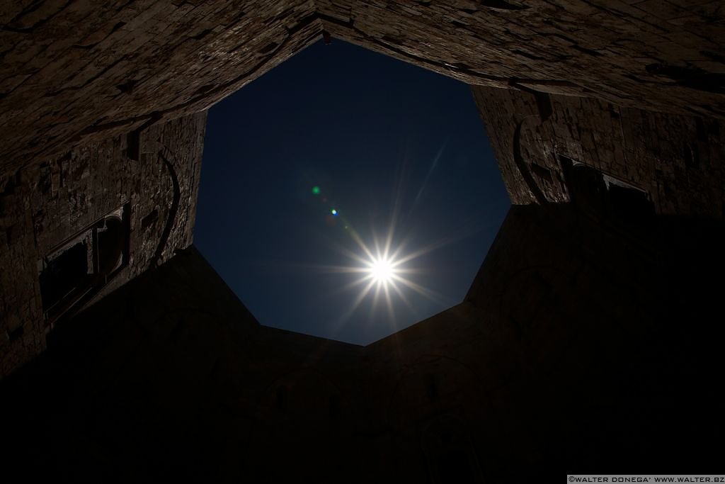 Castel del Monte Puglia - 27 Castel del Monte Puglia