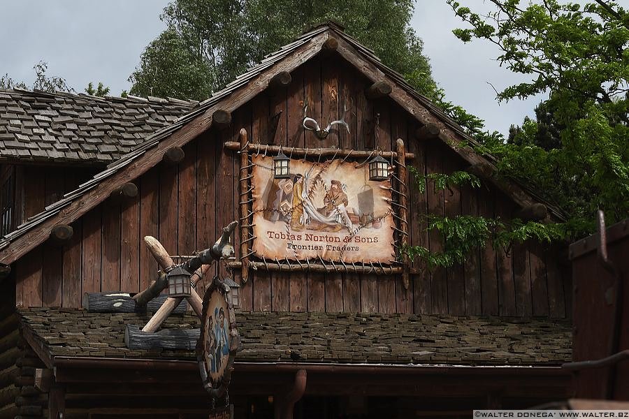 img_2127 Frontierland Adventureland