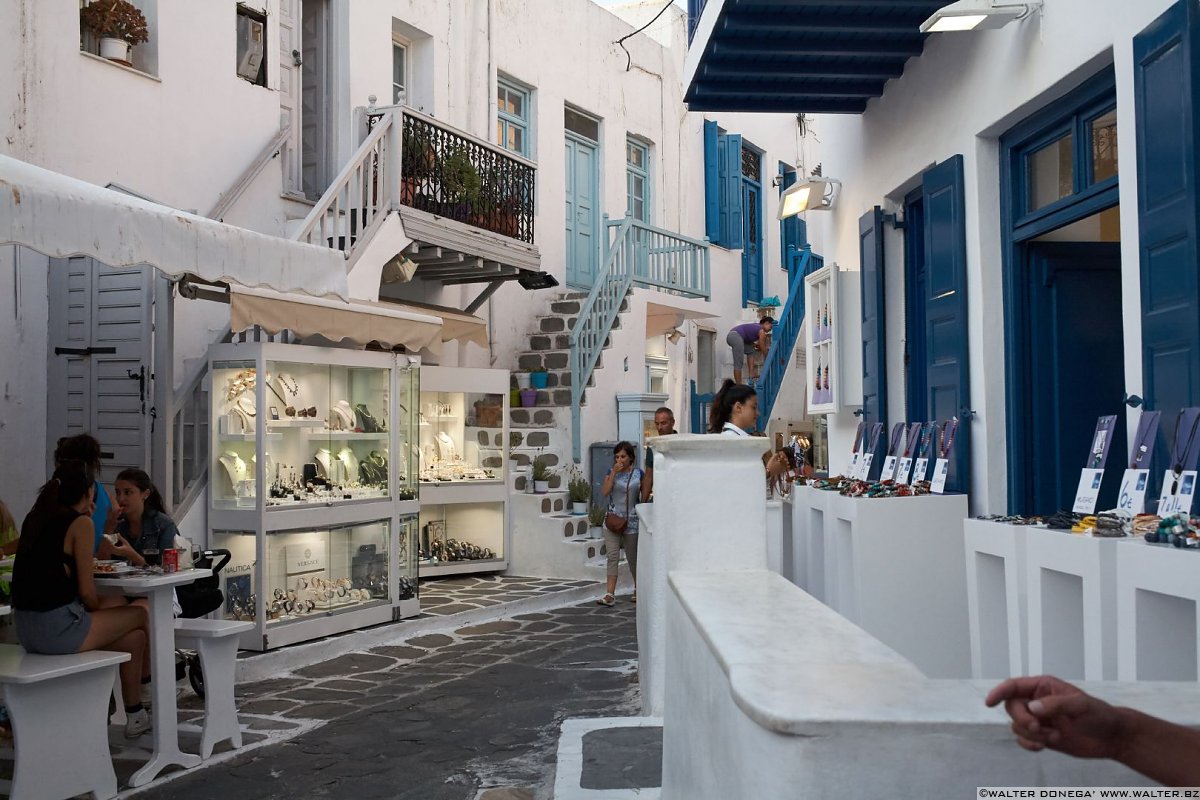  Mikonos