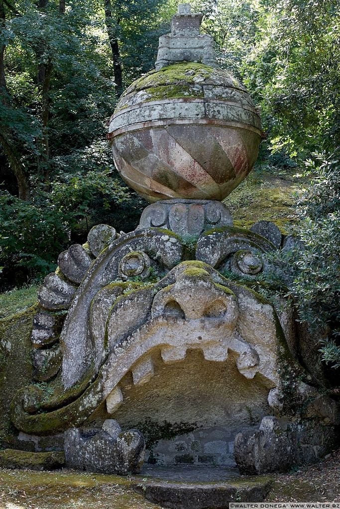 Parco dei mostri di Bomarzo - 03 Il parco dei mostri di Bomarzo