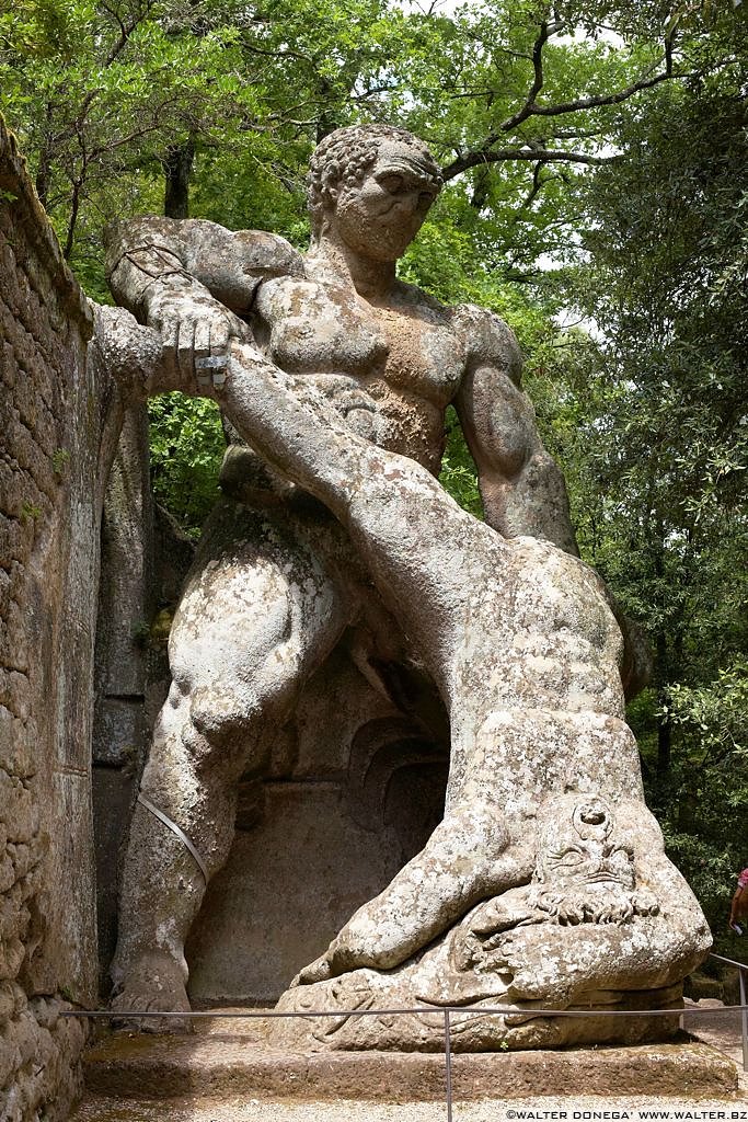 Parco dei mostri di Bomarzo - 28 Il parco dei mostri di Bomarzo