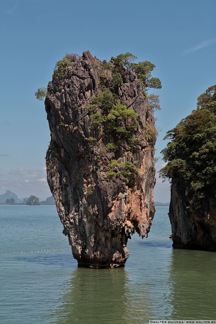 F16 James Bond island