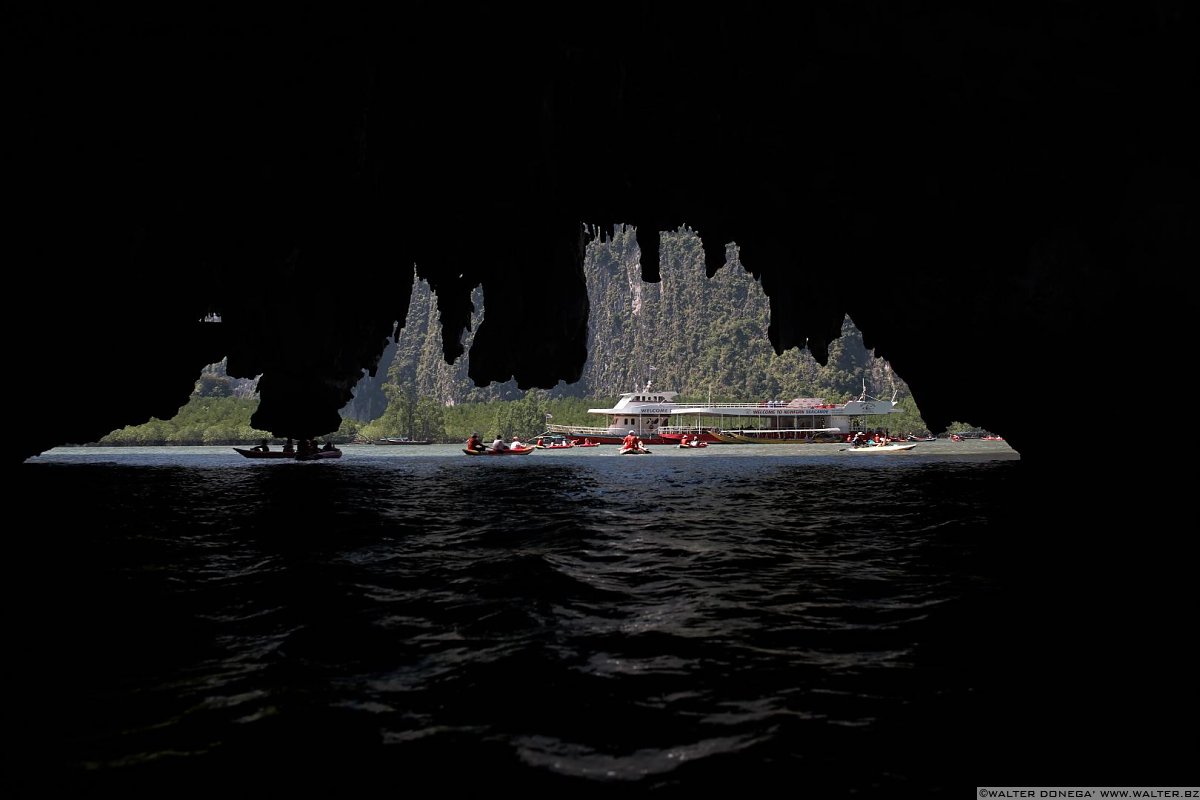 F26 James Bond island