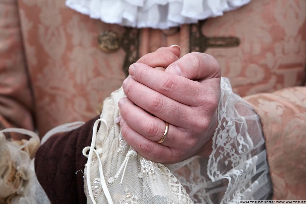 10 Le mani delle maschere al carnevale di Venezia 2013