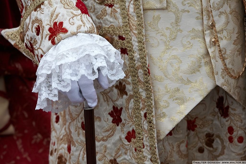 12 Le mani delle maschere al carnevale di Venezia 2013