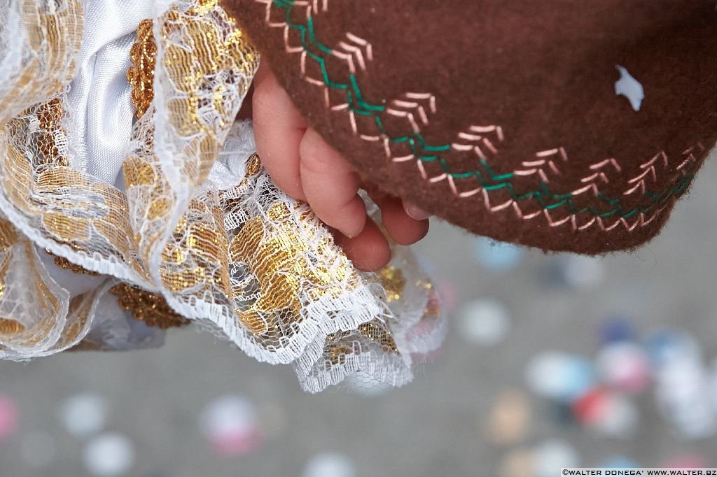 21 Le mani delle maschere al carnevale di Venezia 2013